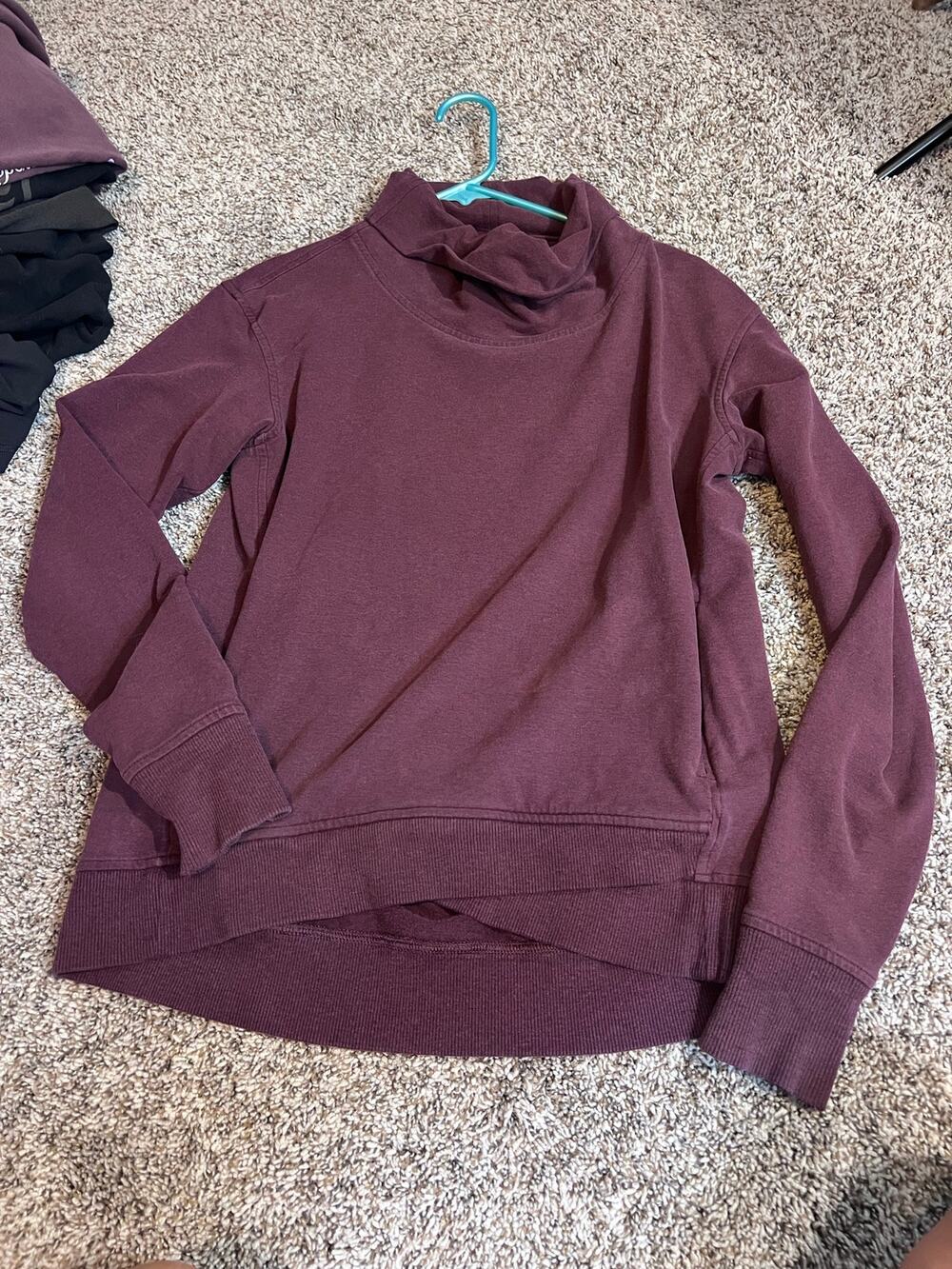 Lululemon sweater